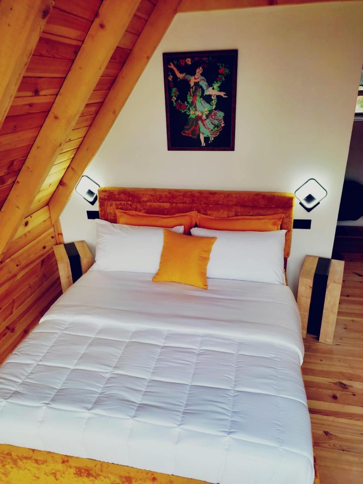 Guest House Astrit Villi Theth Εξωτερικό φωτογραφία