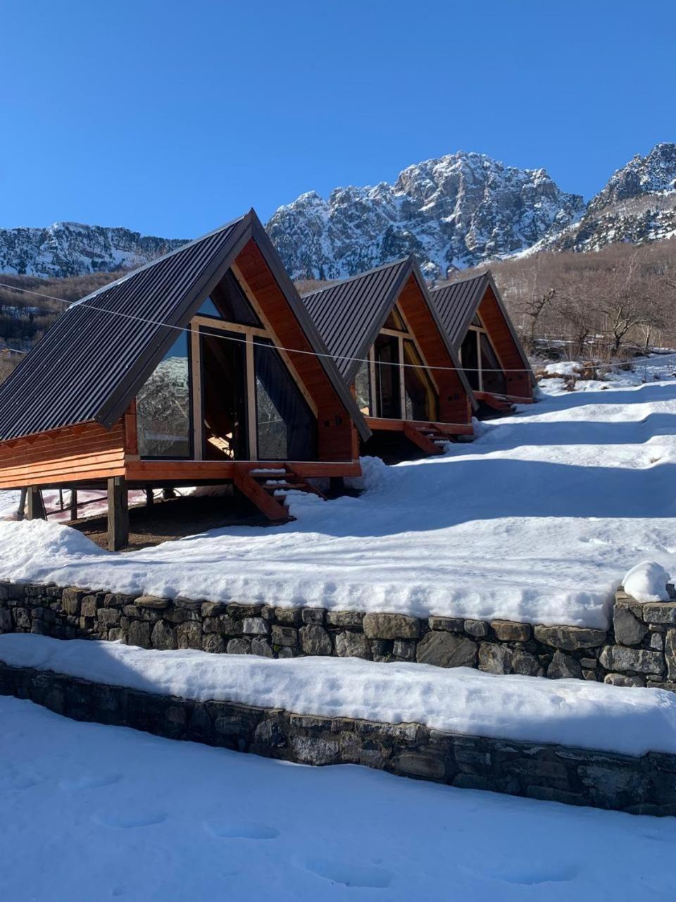 Guest House Astrit Villi Theth Δωμάτιο φωτογραφία